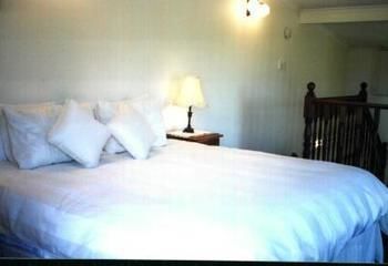Hill Top Country Guest House - Accommodation Search 0