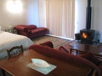 Hill Top Country Guest House - Accommodation Search 7