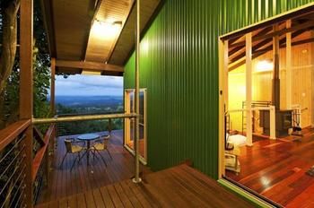 Treetops Accommodation Montville - Accommodation Search 6