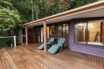 Treetops Accommodation Montville - Accommodation Search 7