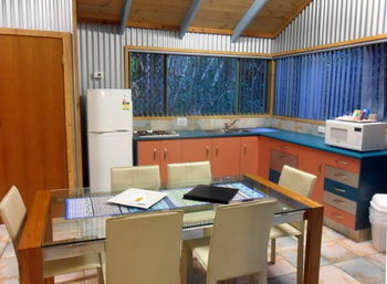 Treetops Accommodation Montville - Accommodation Search 82