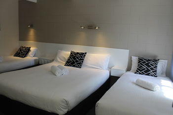 Buderim Fiesta Motel - Accommodation Search 11