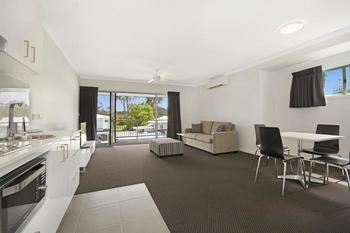 Cooroy Luxury Motel Apartments Noosa - Accommodation Search 11