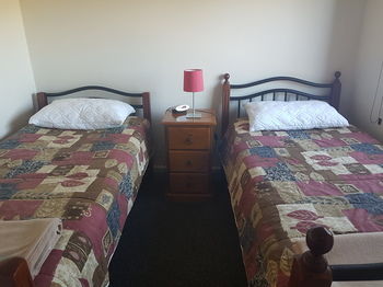 Bentley Waterfront Motel & Cottages - Accommodation Search 24