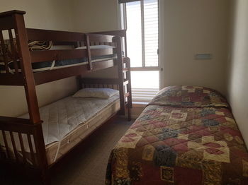 Bentley Waterfront Motel & Cottages - Accommodation Search 25