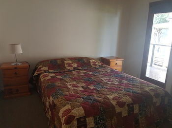 Bentley Waterfront Motel & Cottages - Accommodation Search 31