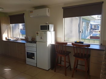 Bentley Waterfront Motel & Cottages - Accommodation Search 47