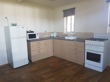 Bentley Waterfront Motel & Cottages - Accommodation Search 72