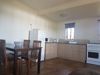 Bentley Waterfront Motel & Cottages - Accommodation Search 73