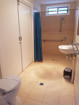 Bentley Waterfront Motel & Cottages - Accommodation Search 79