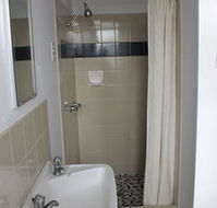 Hotel Beach House Nambour - Accommodation Search