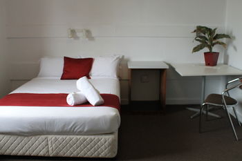 Hotel Beach House Nambour - Accommodation Search 3