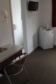 Hotel Beach House Nambour - Accommodation Search 10