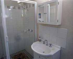 Ashwood Apartments - Lindisfarne - Accommodation Search 5