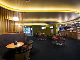 Carlyle Hotel - Accommodation Search 0
