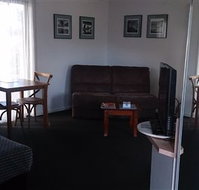 Budget On The Lake - Accommodation Search