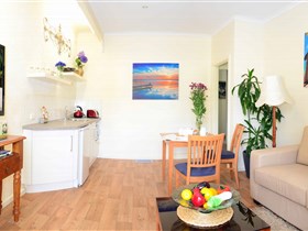 Canberra ACT Accommodation Search