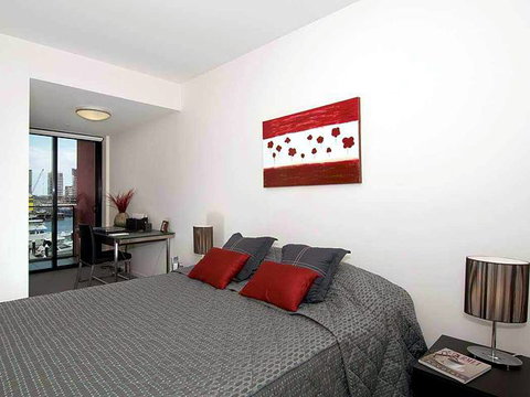 Apartments@Docklands - Accommodation Search 1
