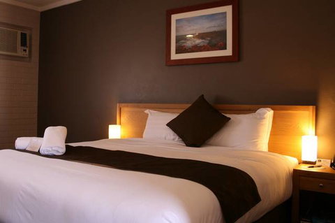 BEST WESTERN Hospitality Inns Carnarvon - Accommodation Search 0