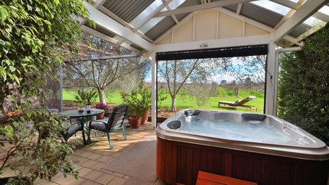 Stephanette's Cottage - Accommodation Search 2