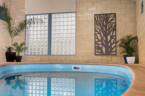 Motel On A Beckett - Accommodation Search 4