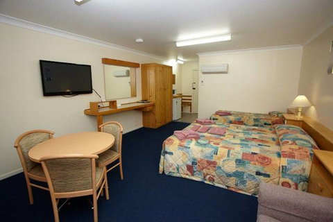 Econo Lodge Alabaster - Accommodation Search 8