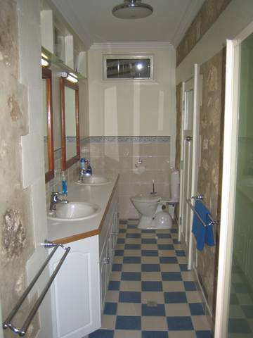 MacDonnell House (Naracoorte Cottages) - Accommodation Search 0