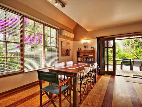 Seaview - Accommodation Search 126