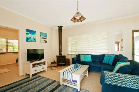 Culburra Cottage - Accommodation Search 64
