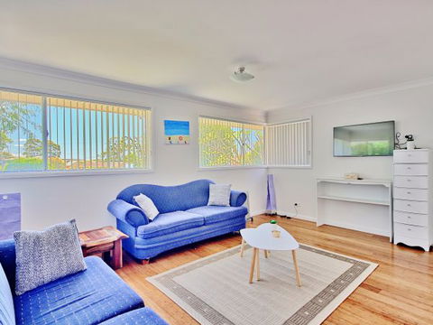 Seaview - Accommodation Search 86