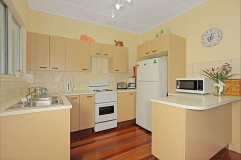 Culburra Cottage - Accommodation Search 124