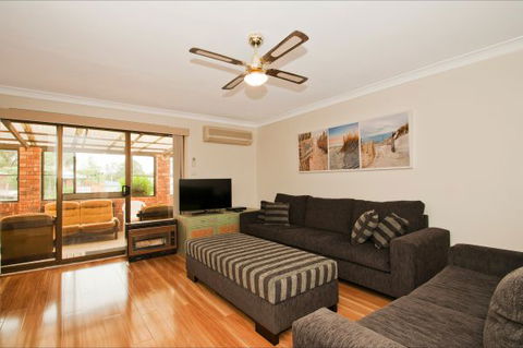 Culburra Cottage - Accommodation Search 243