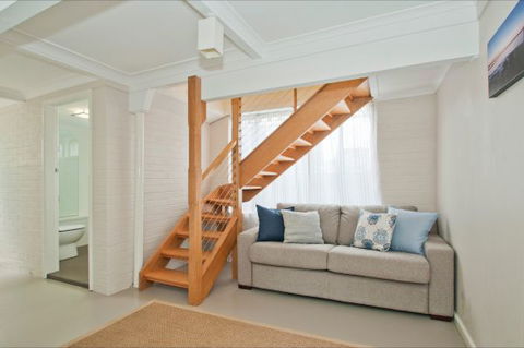 Culburra Cottage - Accommodation Search 266