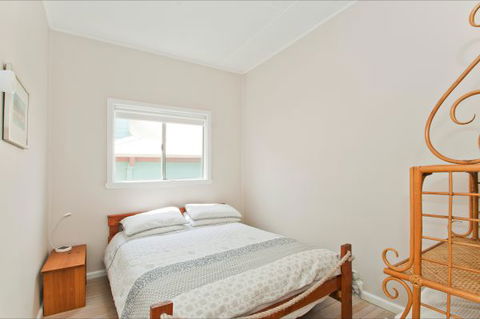 Culburra Cottage - Accommodation Search 268