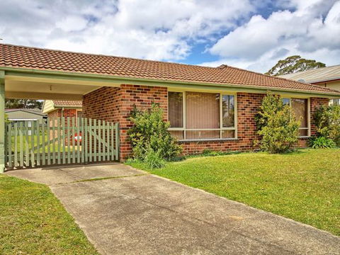 Seaview - Accommodation Search 143