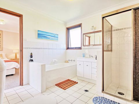 Seaview - Accommodation Search 151