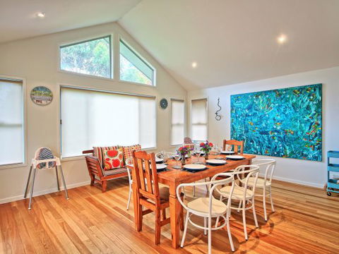 Seaview - Accommodation Search 193