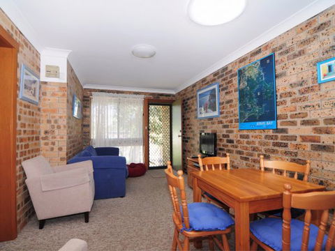 Seaview - Accommodation Search 174