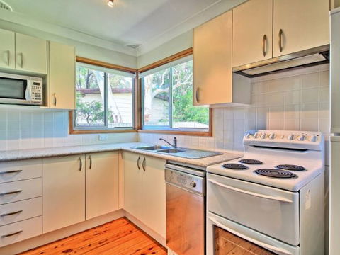 Seaview - Accommodation Search 70