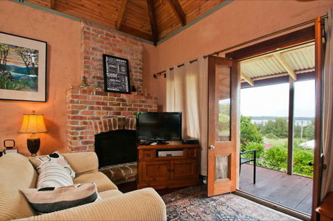 Culburra Cottage - Accommodation Search 275