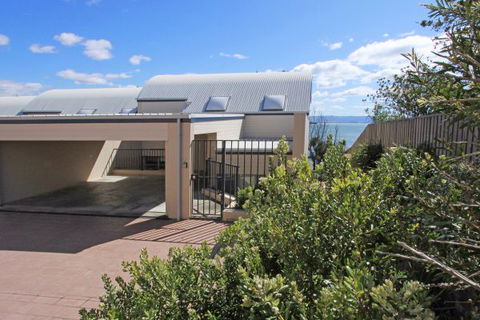 Culburra Cottage - Accommodation Search 242