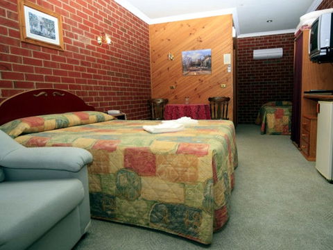 The Elms Motor Inn - Accommodation Search 2