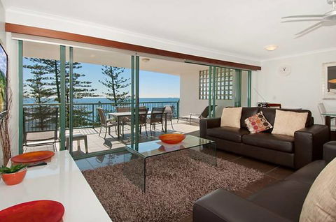 The Norfolks On Moffat Beach - Accommodation Search 5