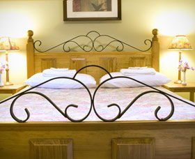 Balingup Rose Bed And Breakfast - Accommodation Search 0