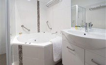Dolphin Shores - Vincentia - Accommodation Search 3