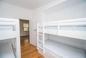 Lakeside Cabins And Holiday Village - Accommodation Search 1