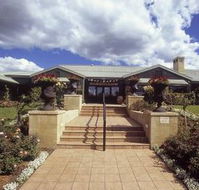 Harrigan's Irish Pub and Accommodation - Accommodation Search