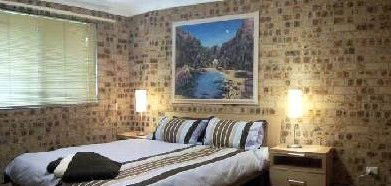 52 On Mort - Accommodation Search 2