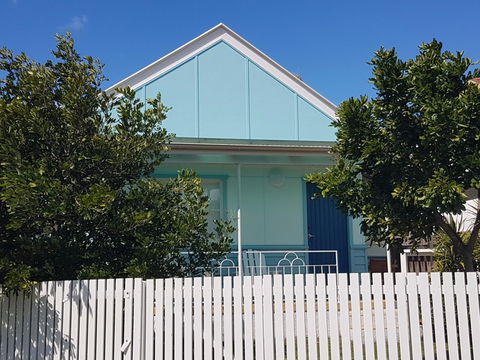 Sea Cottage - Accommodation Search 8