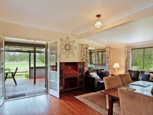 Woollamia Farm Cottage Accommodation - Accommodation Search 0